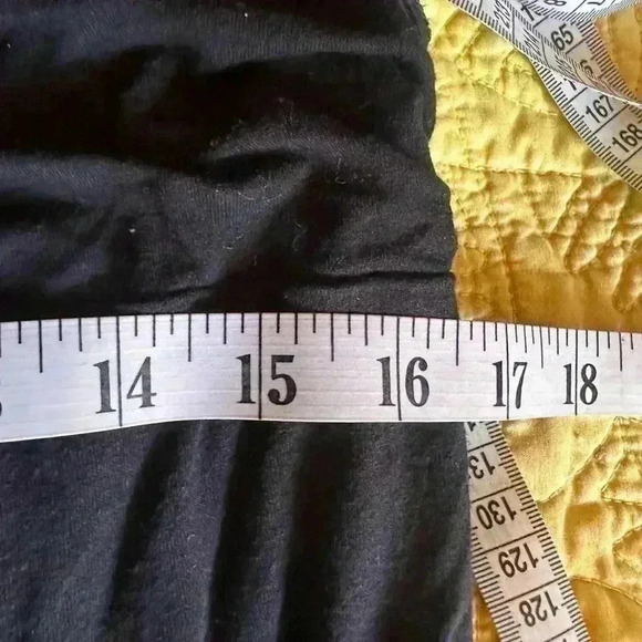 Josephine Chaus XL black surplice short sleeve wrap top. Attached belt . VGUC. - Picture 5 of 8